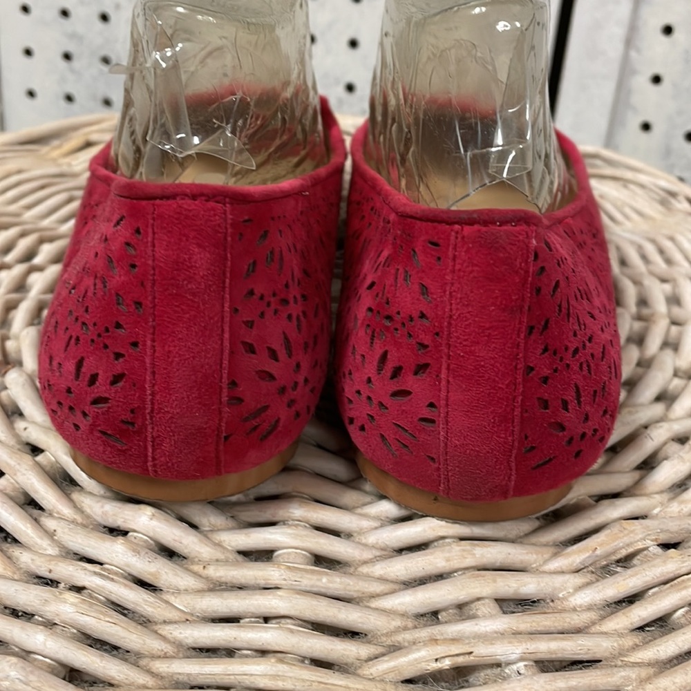 Vince Camuto flats - Picture 4 of 8